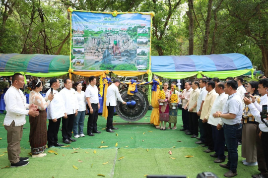Xayphouthong District Opens 2026 Heuan Hin Stone Castle Festival in Savannakhet